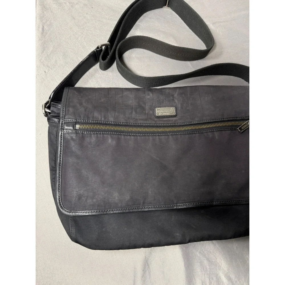 Coach messenger bag